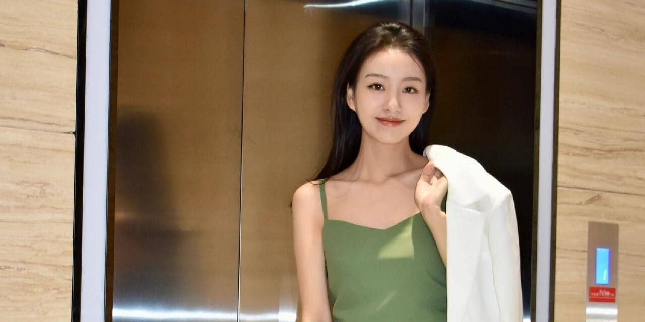 刘璇，清爽治愈的职业穿搭
