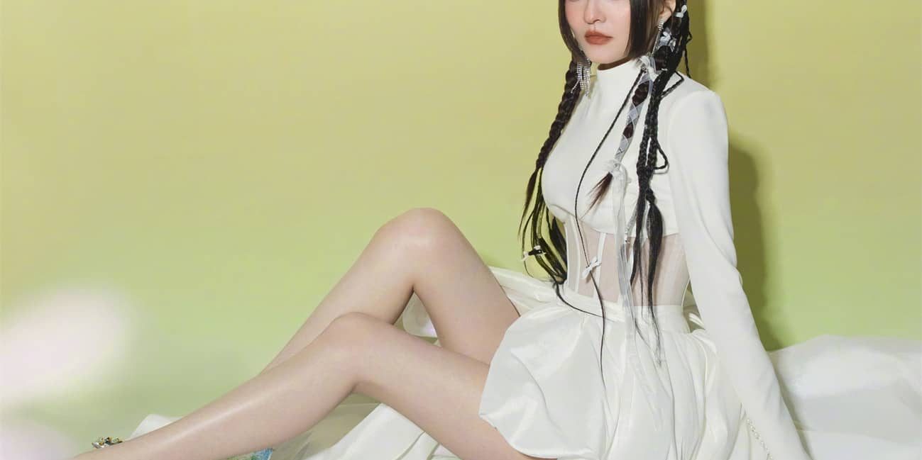 张韶涵，这大长腿绝了