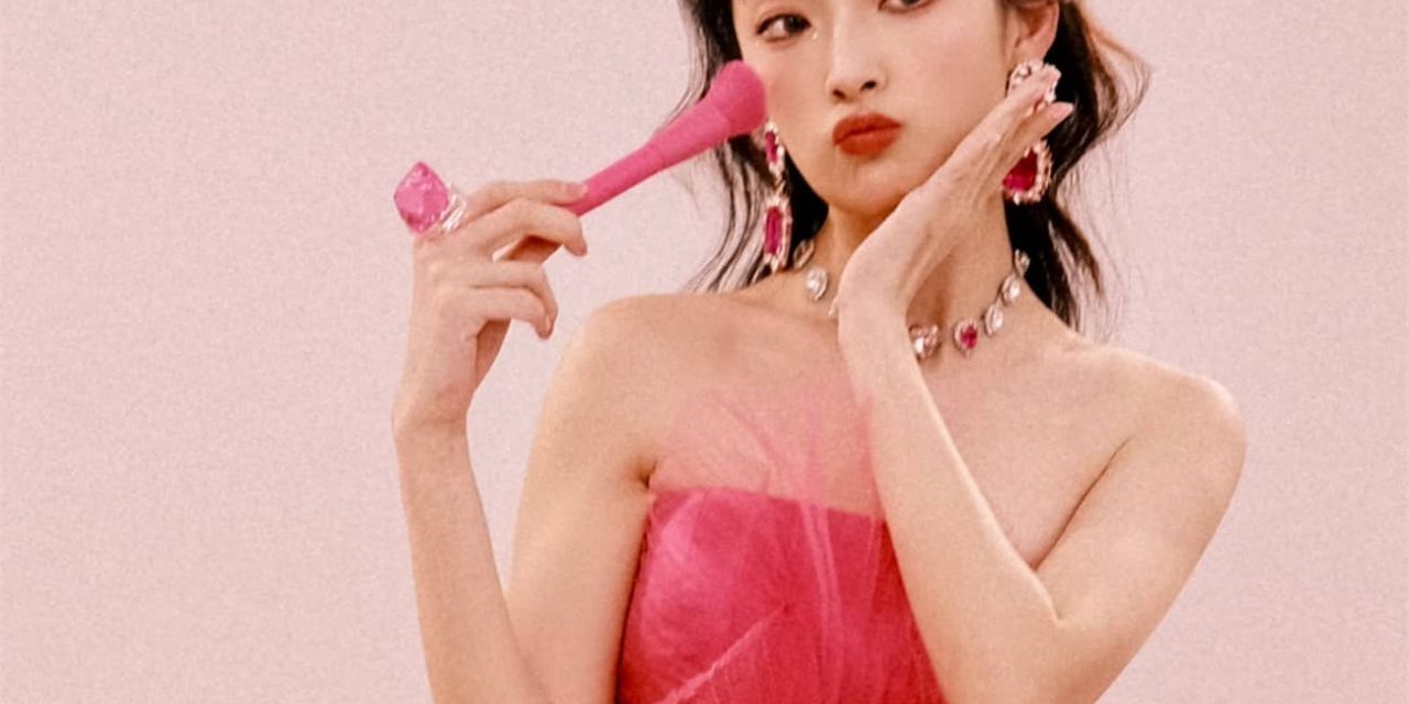 赵一橙，粉红色纱裙穿搭甜美写真壁纸