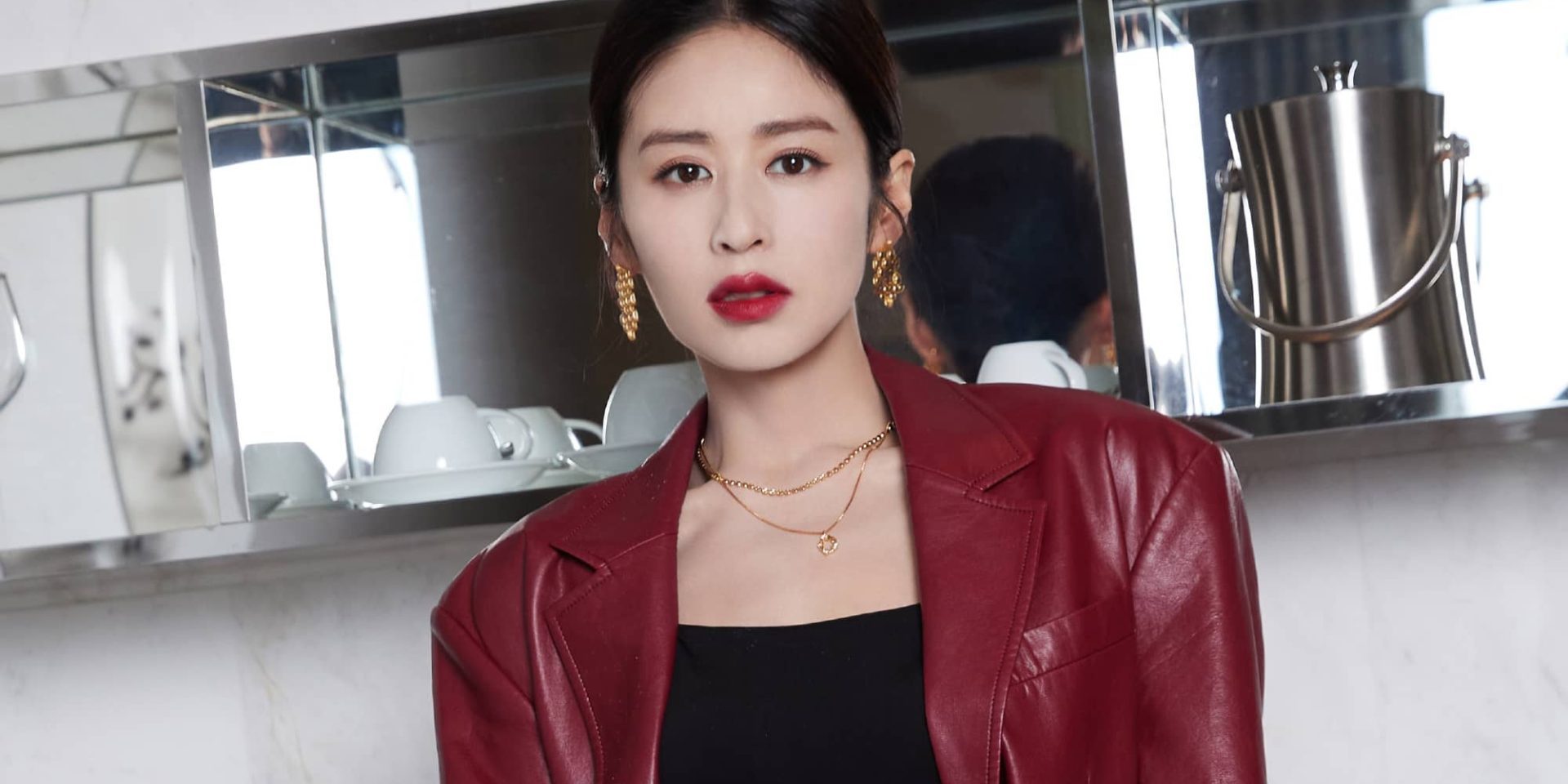 颖儿皮衣酷感穿搭组图