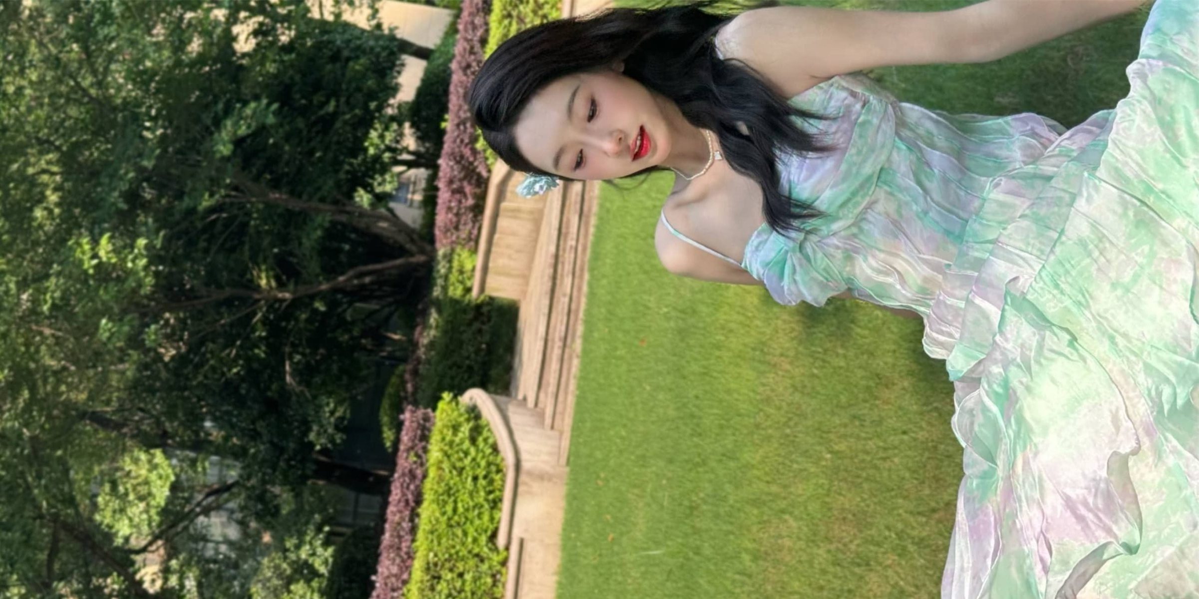 宣璐壁纸：甜美吊带，夏日色彩