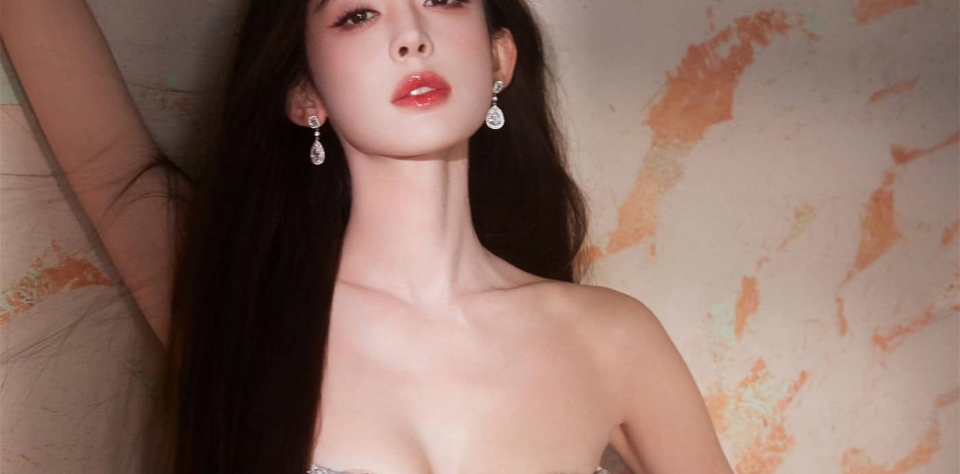 古力娜扎魅力银色流苏长裙