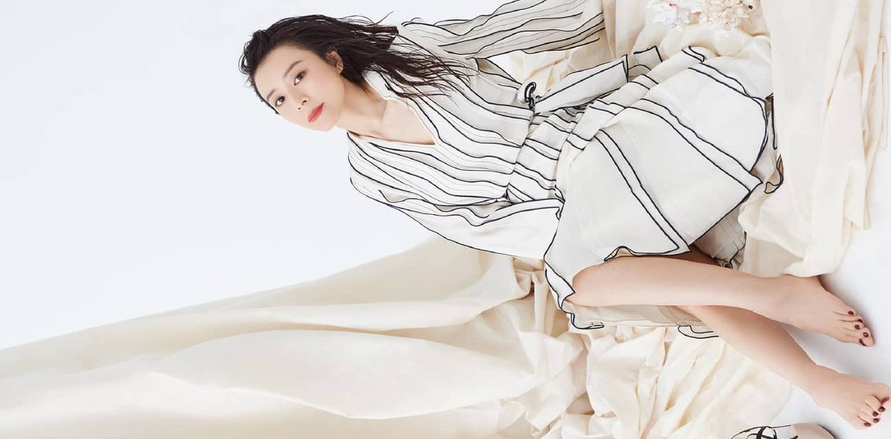 颖儿光脚丫妆造精选