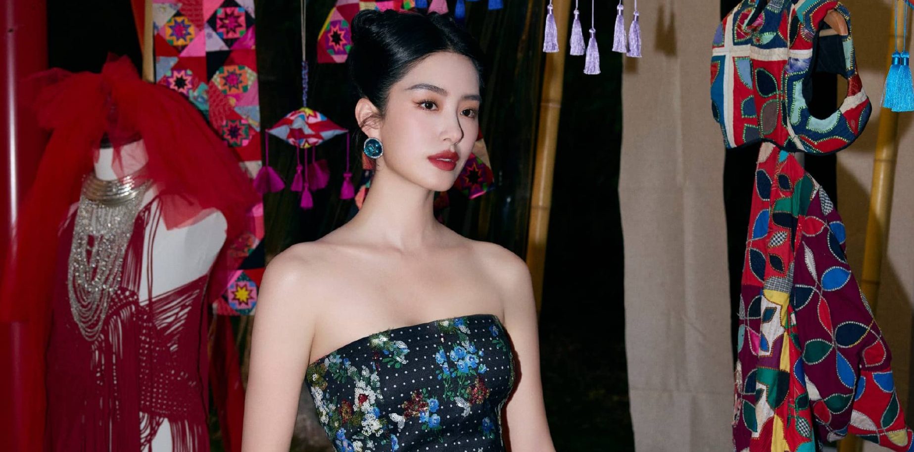 杨采钰，清雅曼妙