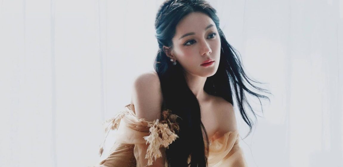 迪丽热巴金色纱裙浪漫大片