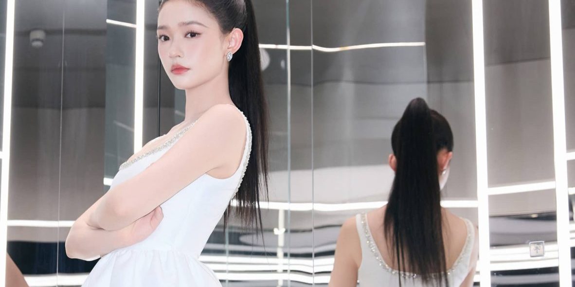 林允黑白吊带裙，不一样的明艳风格