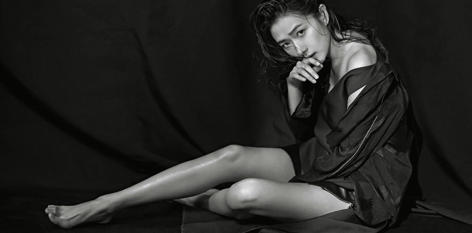 万茜光脚丫妆造美图集