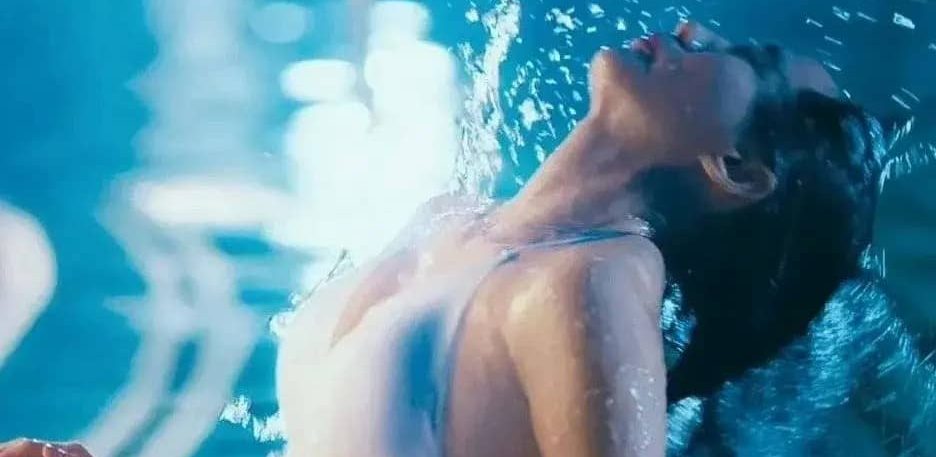 王智泳装妆造精选