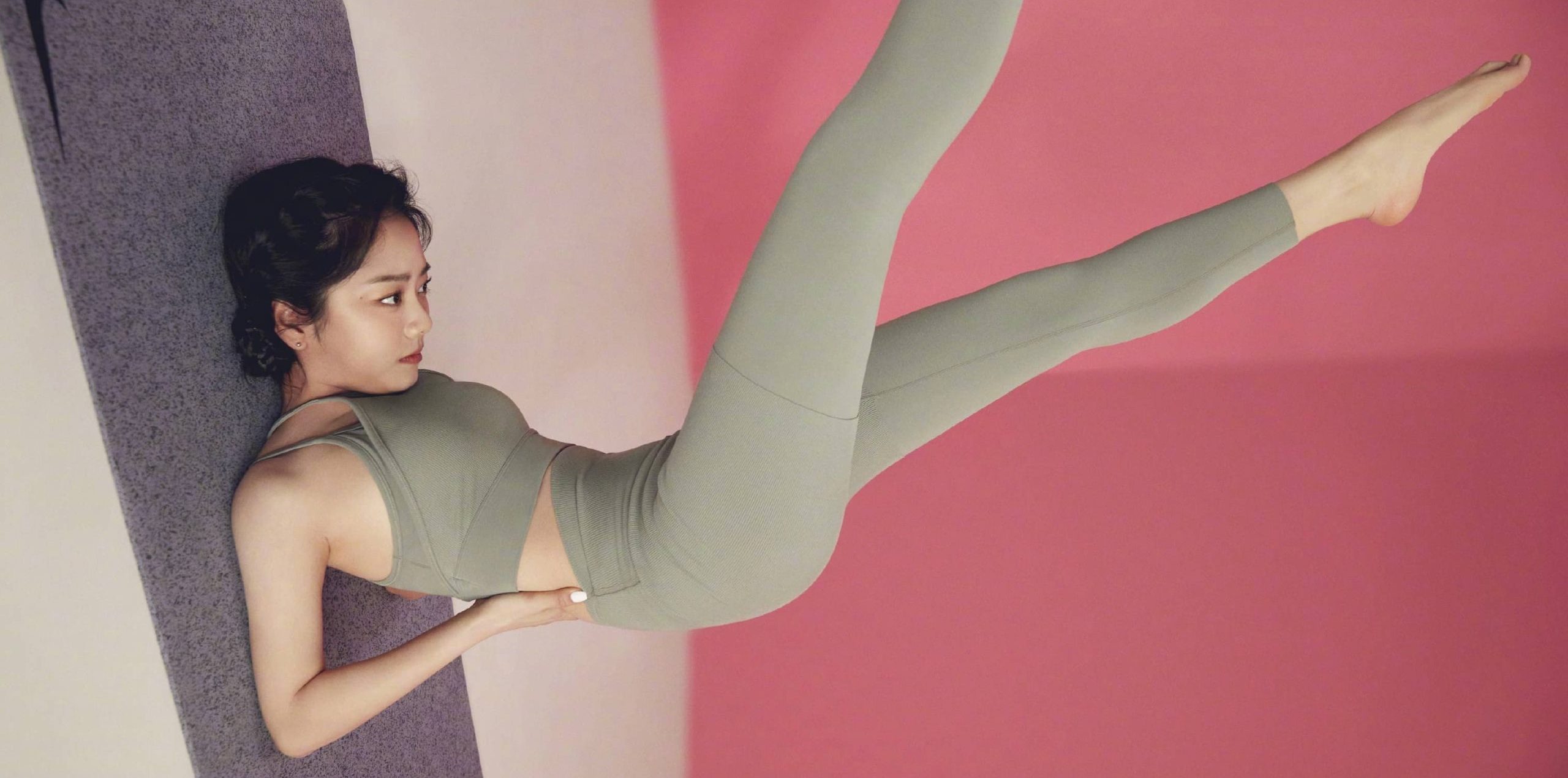 谭松韵小姐姐的一组健身照，好甜的两小姐