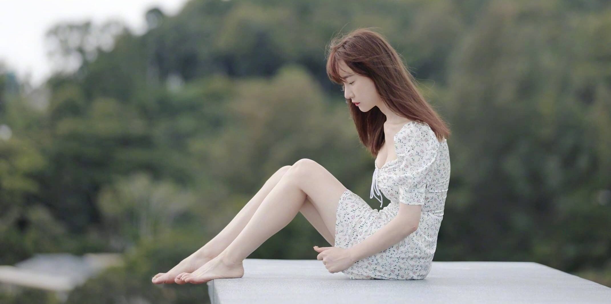 张檬姐姐，碎花短裙小清新美图集